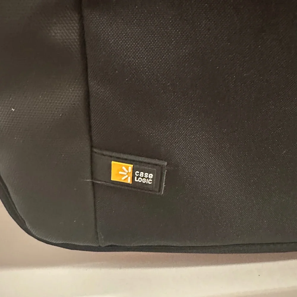 Case Logic Laptop‎ Messenger Bag Adjustable Strap Black Commuter 13 in L 8 in H